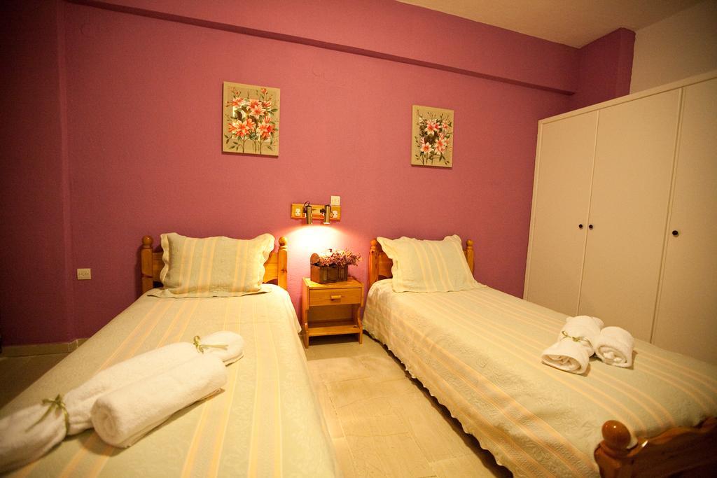 Χenonas Ziakos Hotell Amárantos Rom bilde
